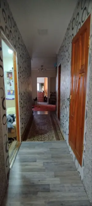 Продается 1-комнатная квартира − 45 м²