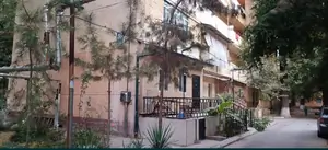 Продается 1-комнатная квартира − 45 м²