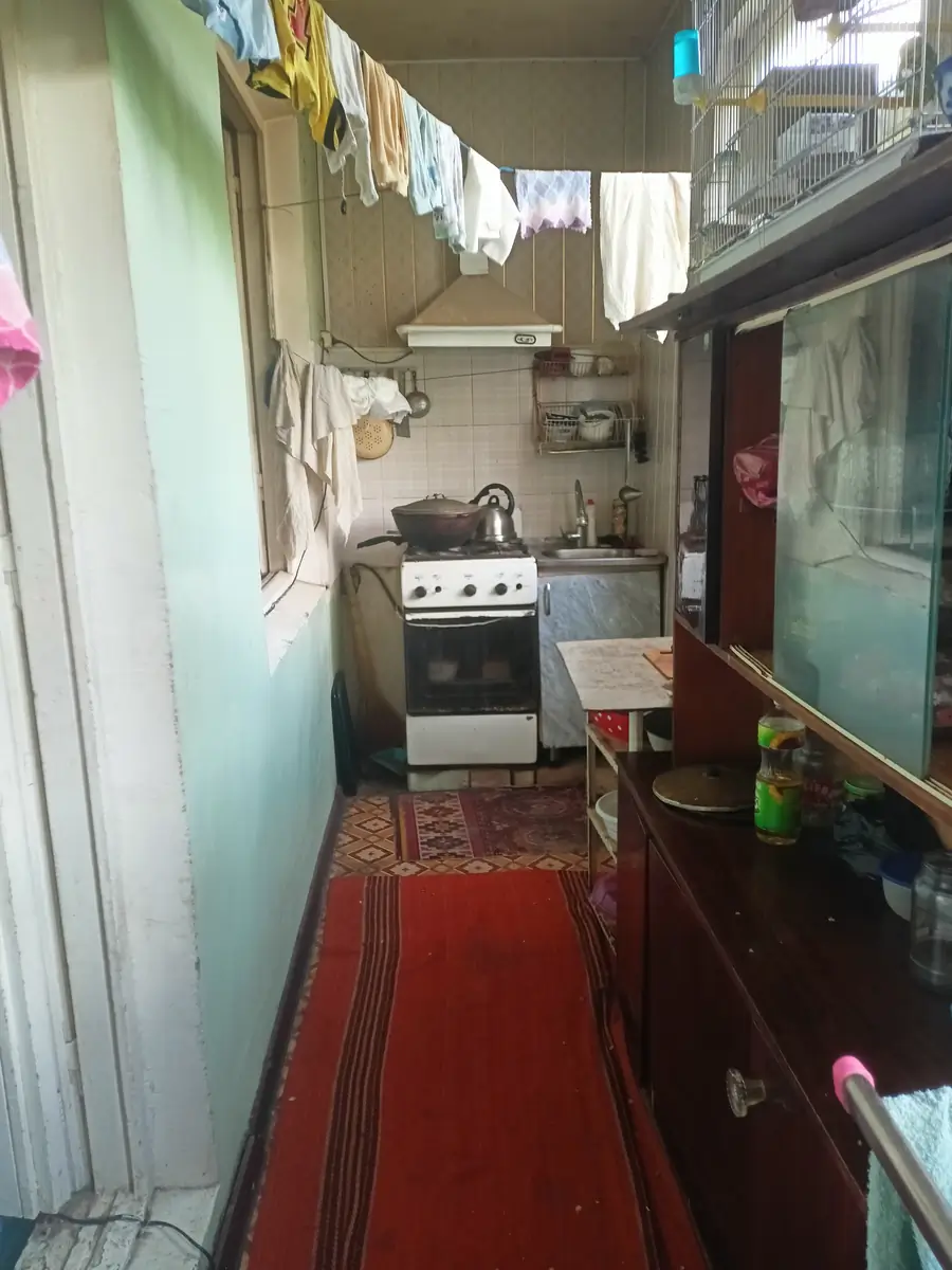 Продается 3-комнатная квартира − 66 м²