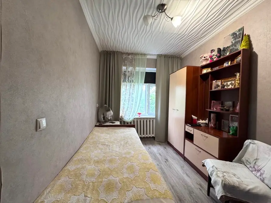 3 xonali kvartira sotiladi − 70 m²