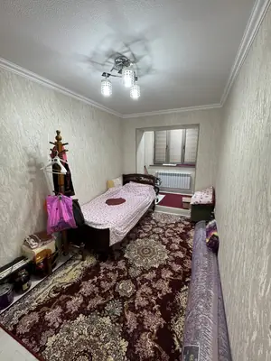Продается 4-комнатная квартира − 76 м²