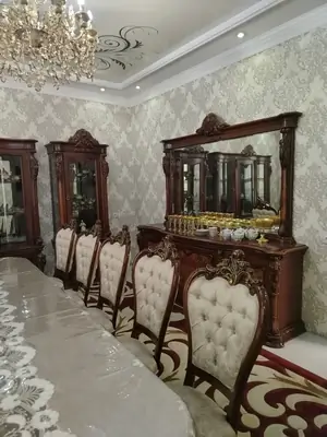 Сдается 2-этажный дом − 300 м²