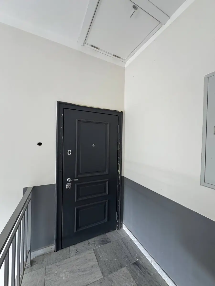 3 xonali kvartira sotiladi − 90 m²