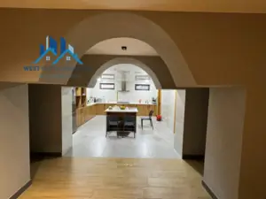 Сдается 3-этажный дом − 450 м²