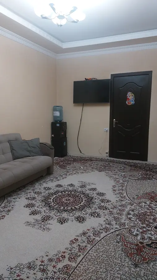 2 xonali kvartira sotiladi − 49 m²