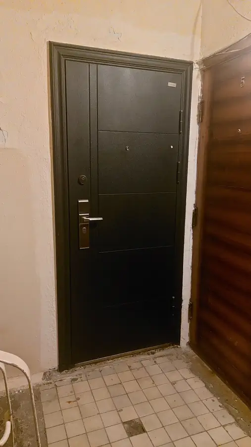 2 xonali kvartira sotiladi − 49 m²