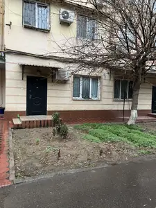2-комнатная квартира − 60 м², 1/5 этаж