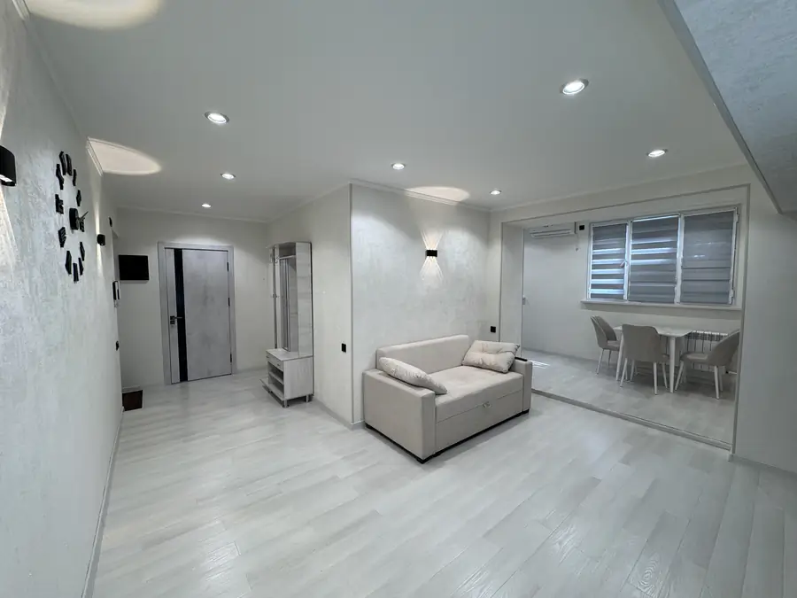 2-комнатная квартира − 50 м², 2/4 этаж