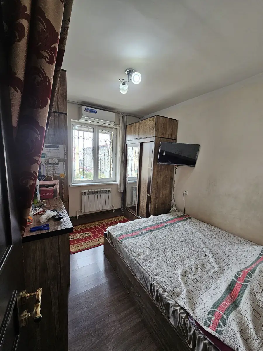 3 xonali kvartira sotiladi − 58 m²