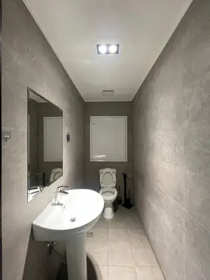 Ofis sotiladi − 100 m²