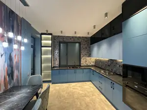 3 qavatli uy sotiladi − 480 m²