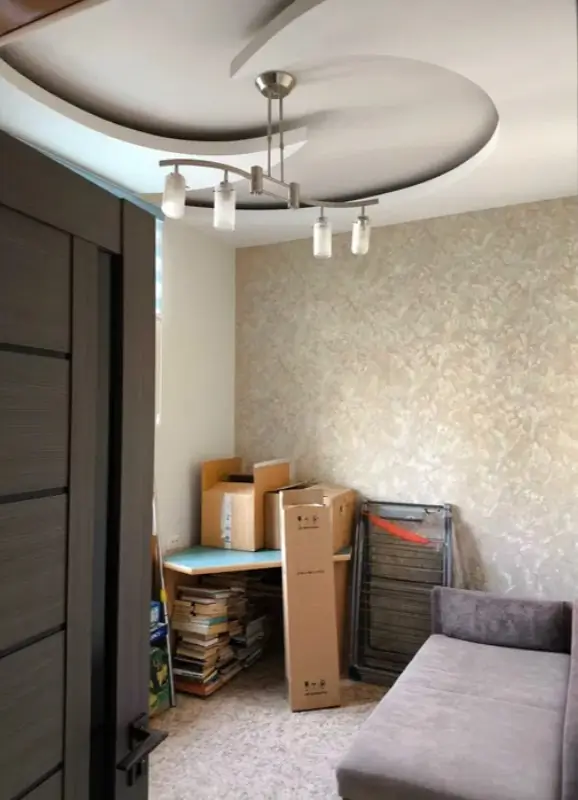 Продается 3-комнатная квартира − 81 м²