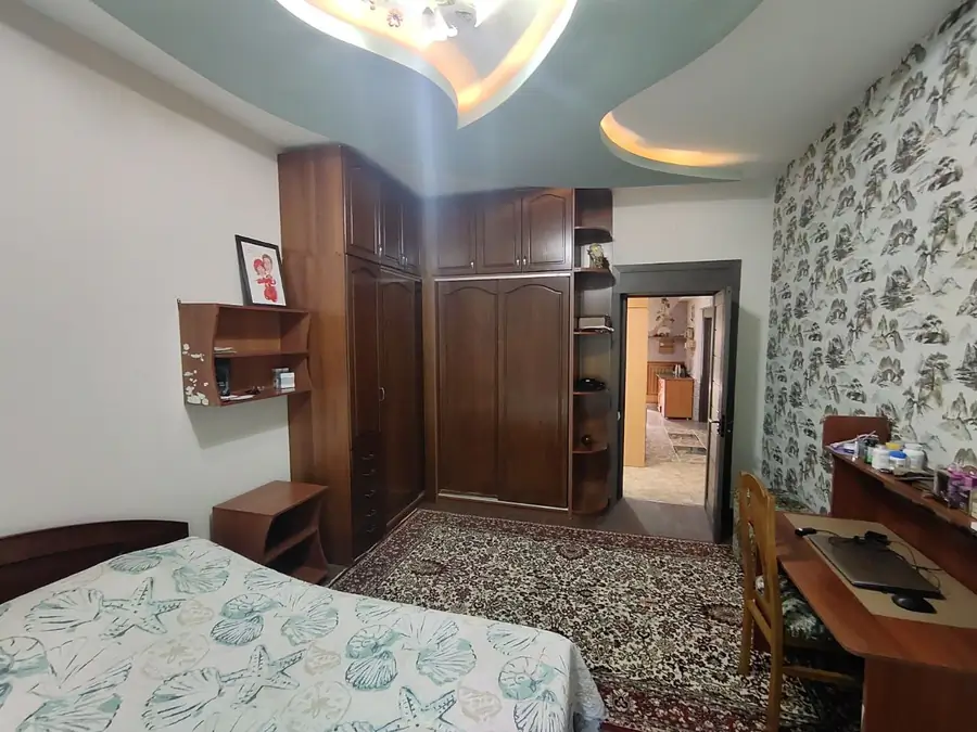 3-комнатная квартира − 81 м², 4/4 этаж