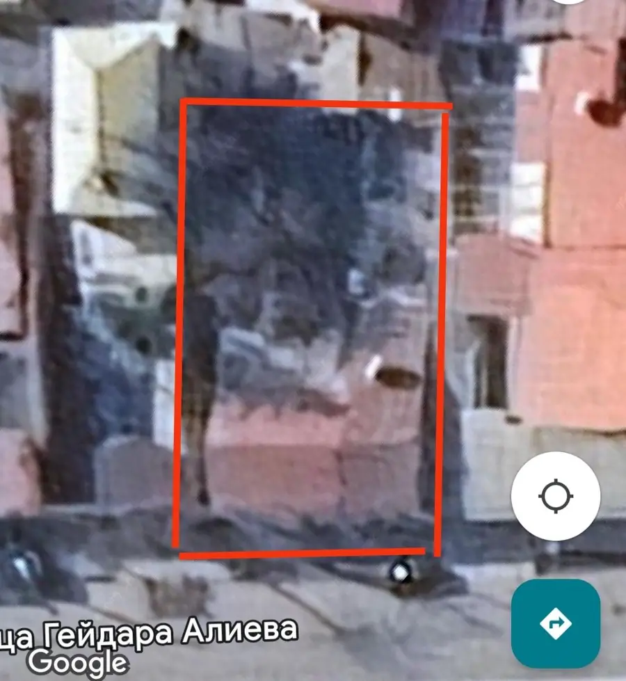 1-этажный дом − 700 м², 7 сот.