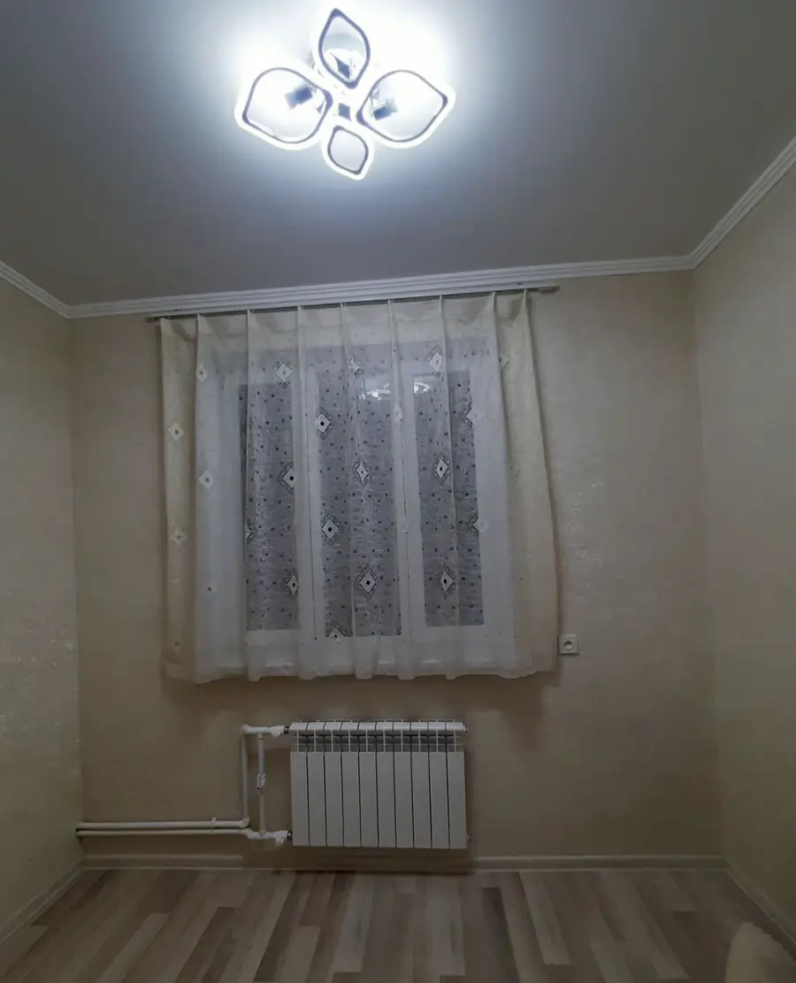 3 xonali kvartira sotiladi − 78 m²