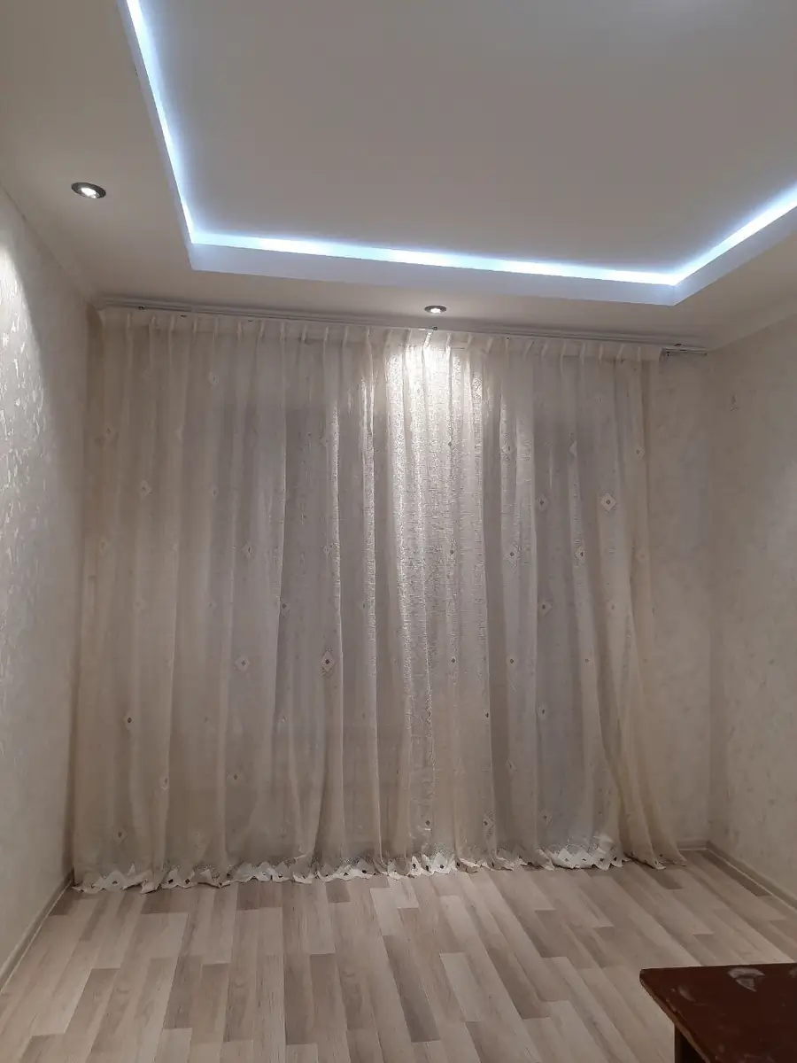 3 xonali kvartira sotiladi − 78 m²