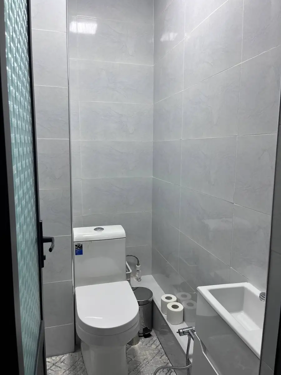 3 xonali kvartira sotiladi − 78 m²