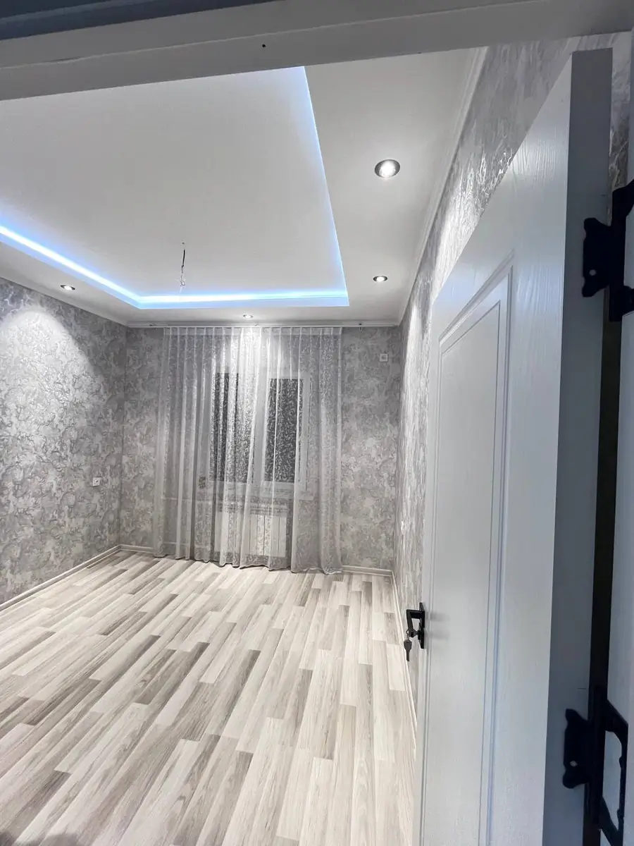 3 xonali kvartira sotiladi − 78 m²