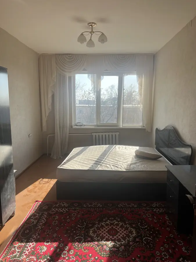 Продается 2-комнатная квартира − 55 м²