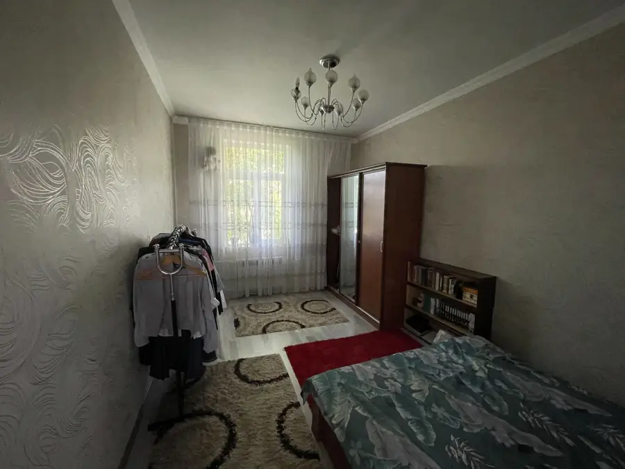2-комнатная квартира − 50 м², 3/3 этаж