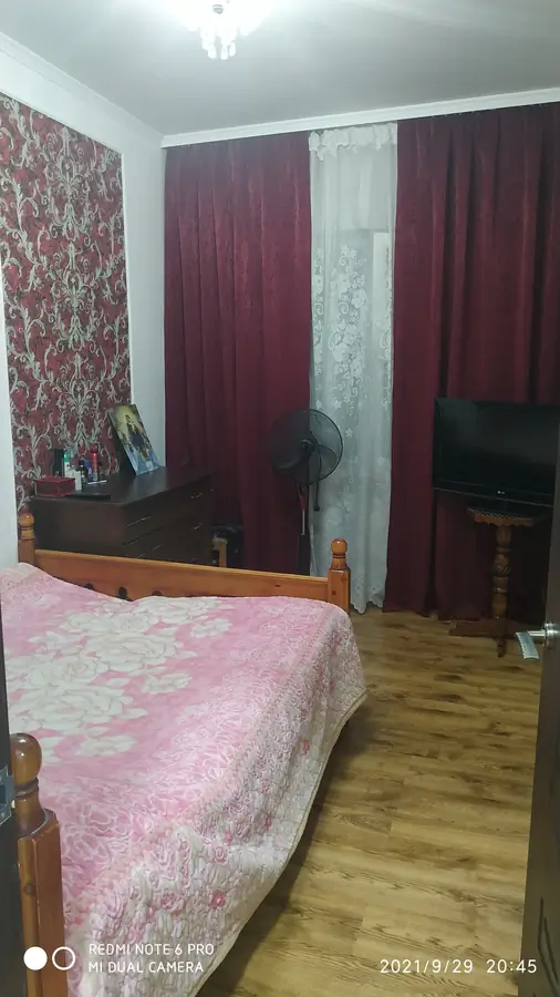 2-комнатная квартира − 57 м², 4/5 этаж
