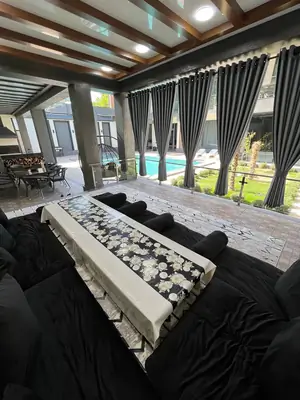 2-этажный дом − 650 м², 6 сот.