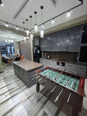 2 qavatli uy sotiladi − 650 m²