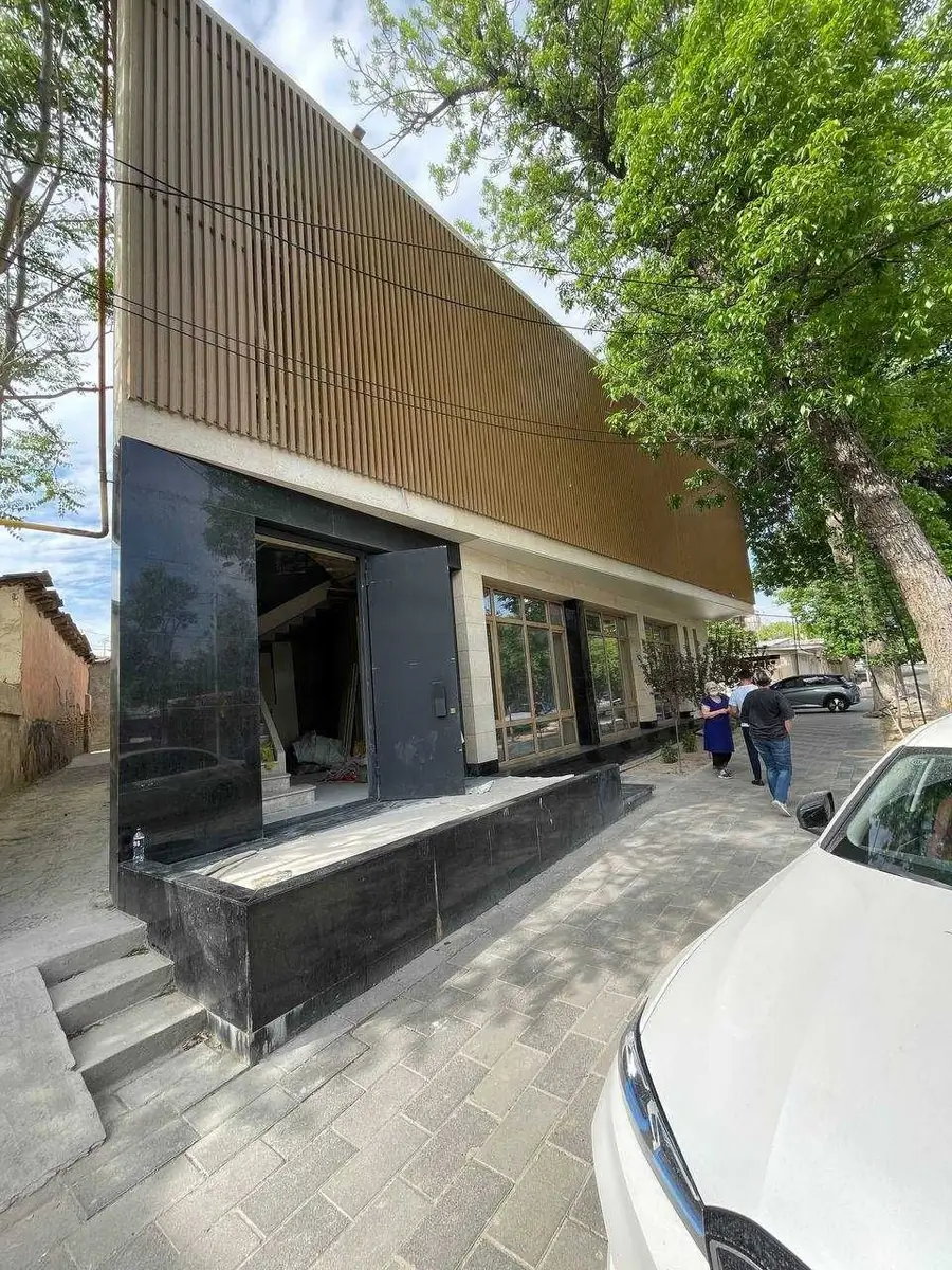 Торговое помещение − 270 м², 1/1 этаж
