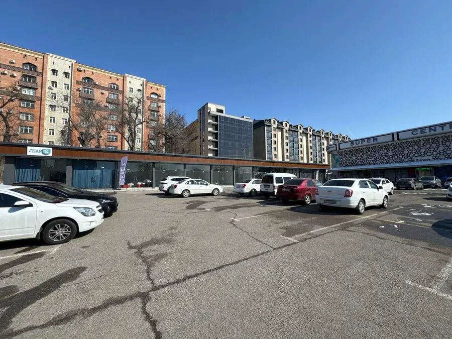 Savdo-sotiq maydoni − 20 m², 1/1 qavat