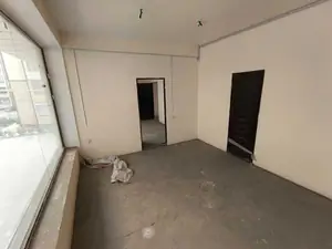Сдается торговое помещение − 208 м²