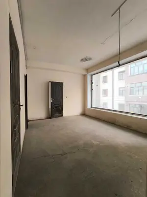 Сдается торговое помещение − 208 м²
