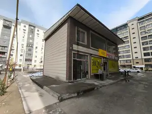 Сдается торговое помещение − 208 м²
