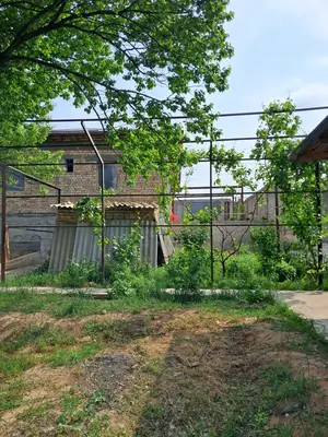 1 qavatli uy sotiladi − 145 m²