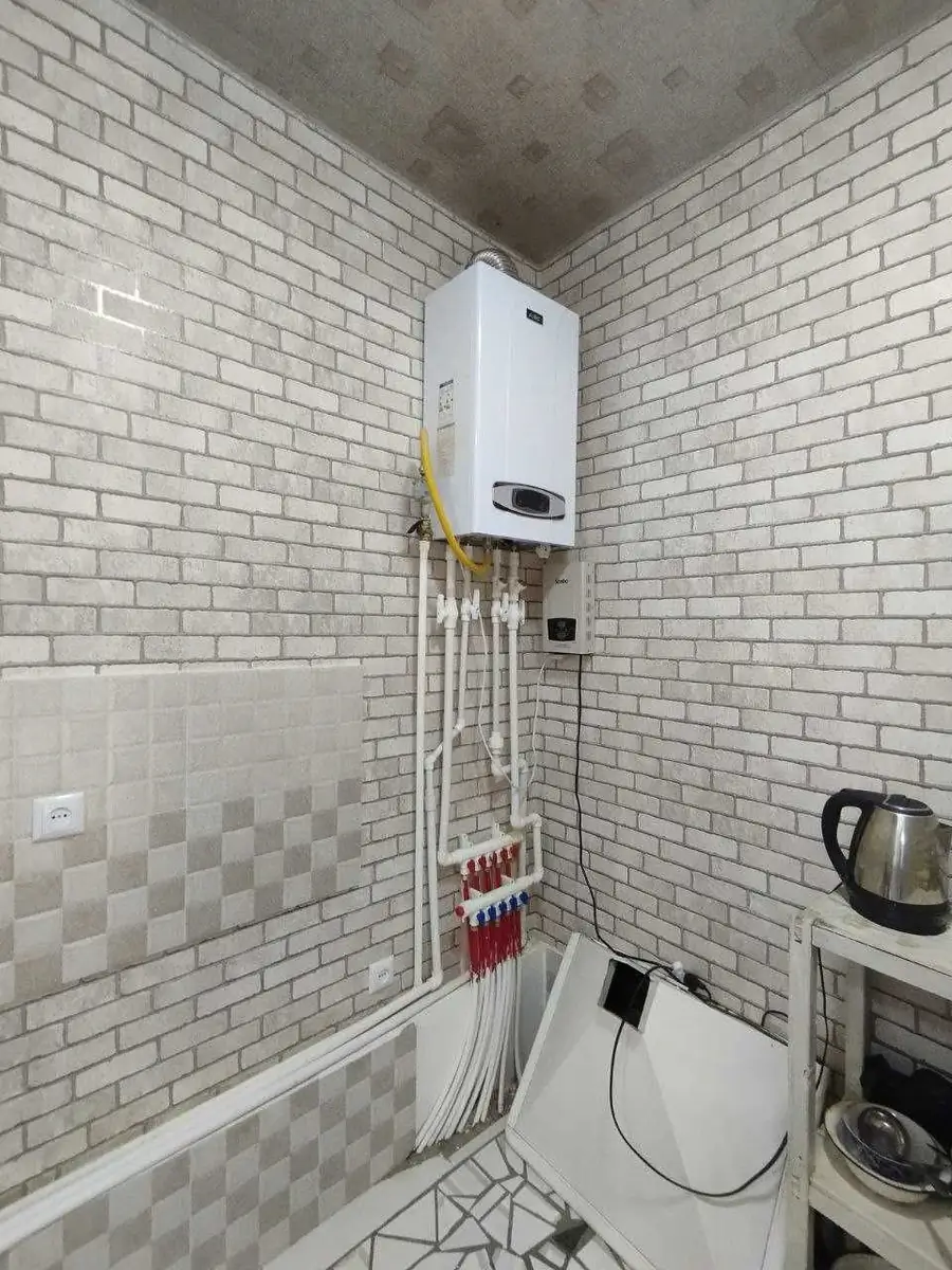 1-этажный дом − 100 м², 1 сот.