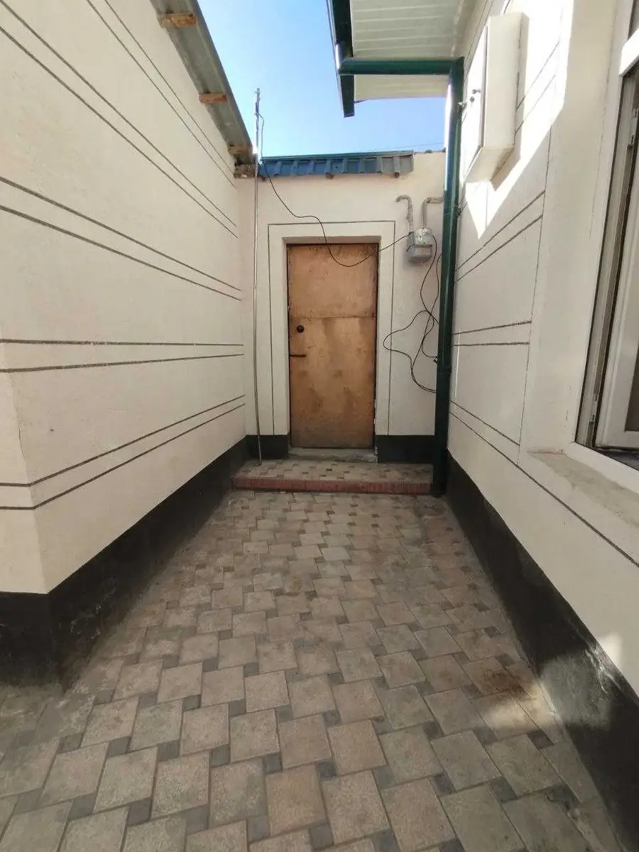 1-этажный дом − 100 м², 1 сот.