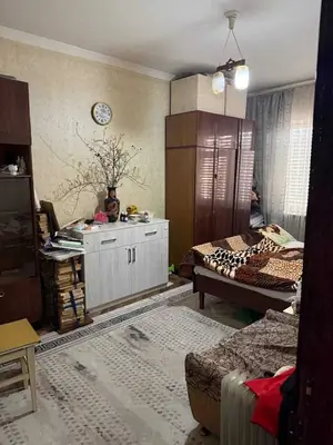 Более 5-комнатная квартира − 87 м², 3/5 этаж