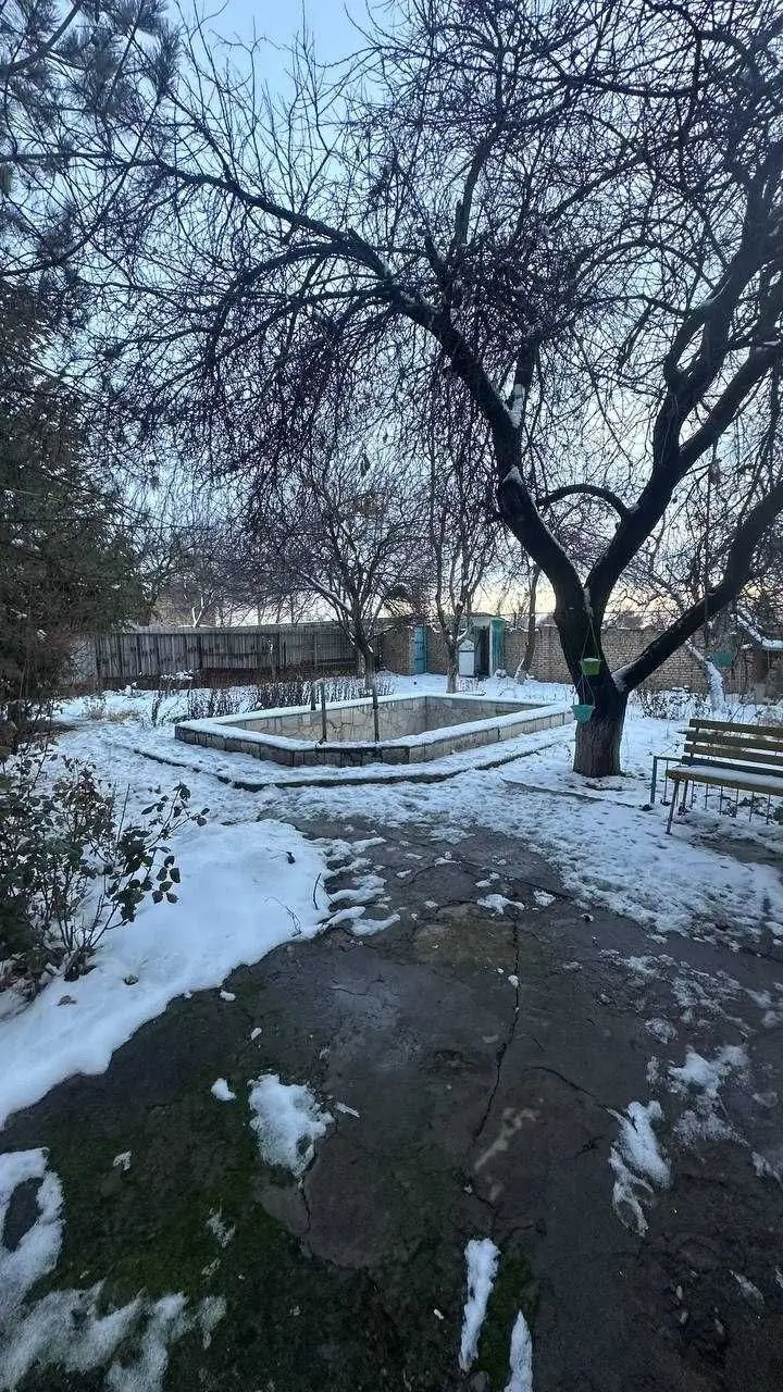 Продается 3-этажный дом − 450 м²