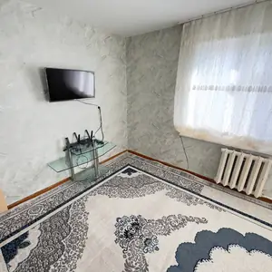 Сдается 1-комнатная квартира − 38 м²