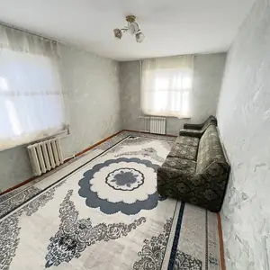 Сдается 1-комнатная квартира − 38 м²