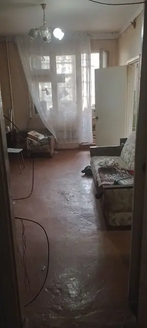 2-комнатная квартира − 47 м², 1/4 этаж
