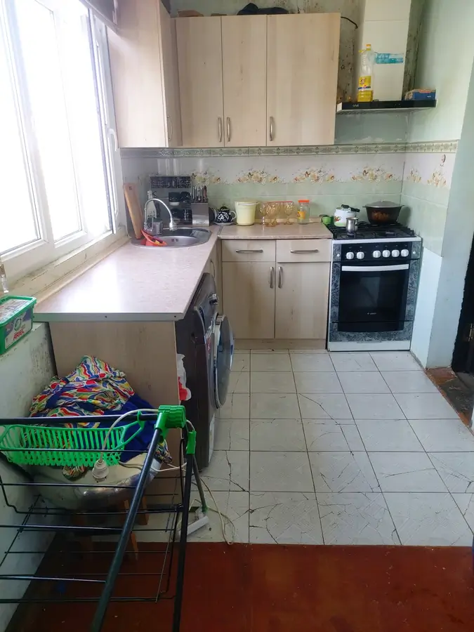 Продается 3-комнатная квартира − 80 м²