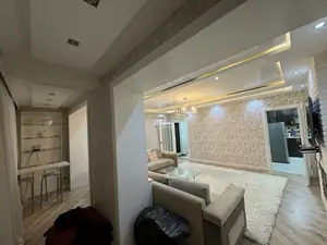 2-комнатная квартира − 77 м², 7/9 этаж