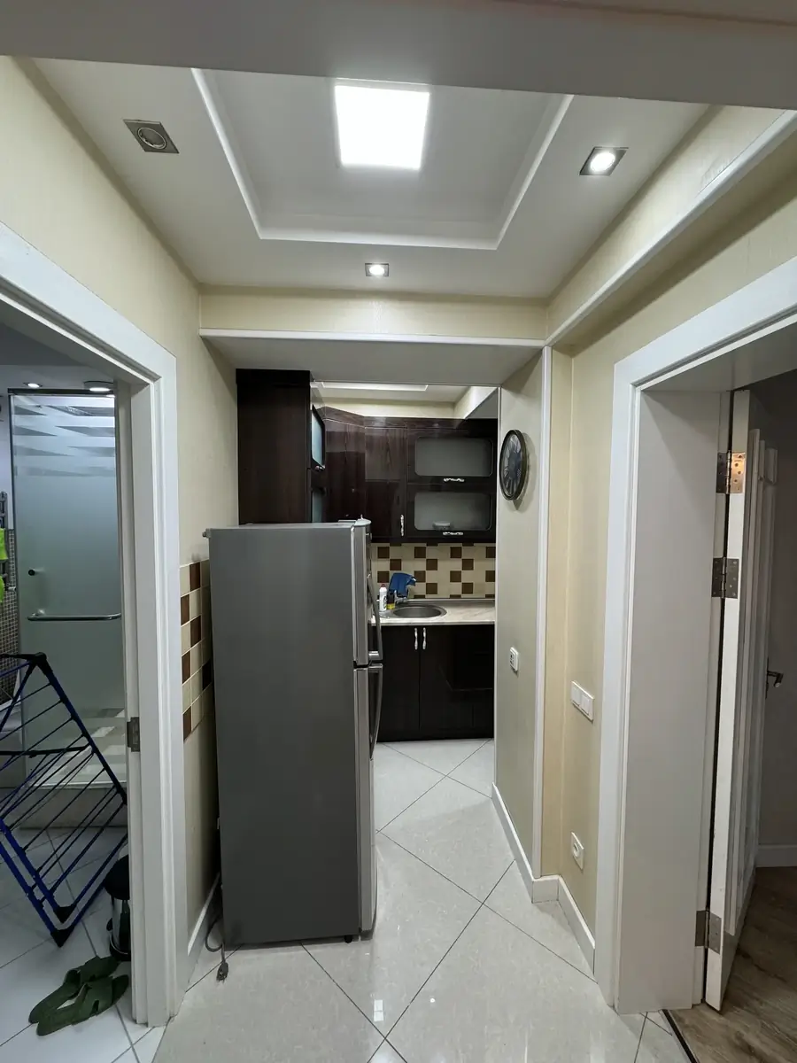 2 xonali kvartira sotiladi − 77 m²