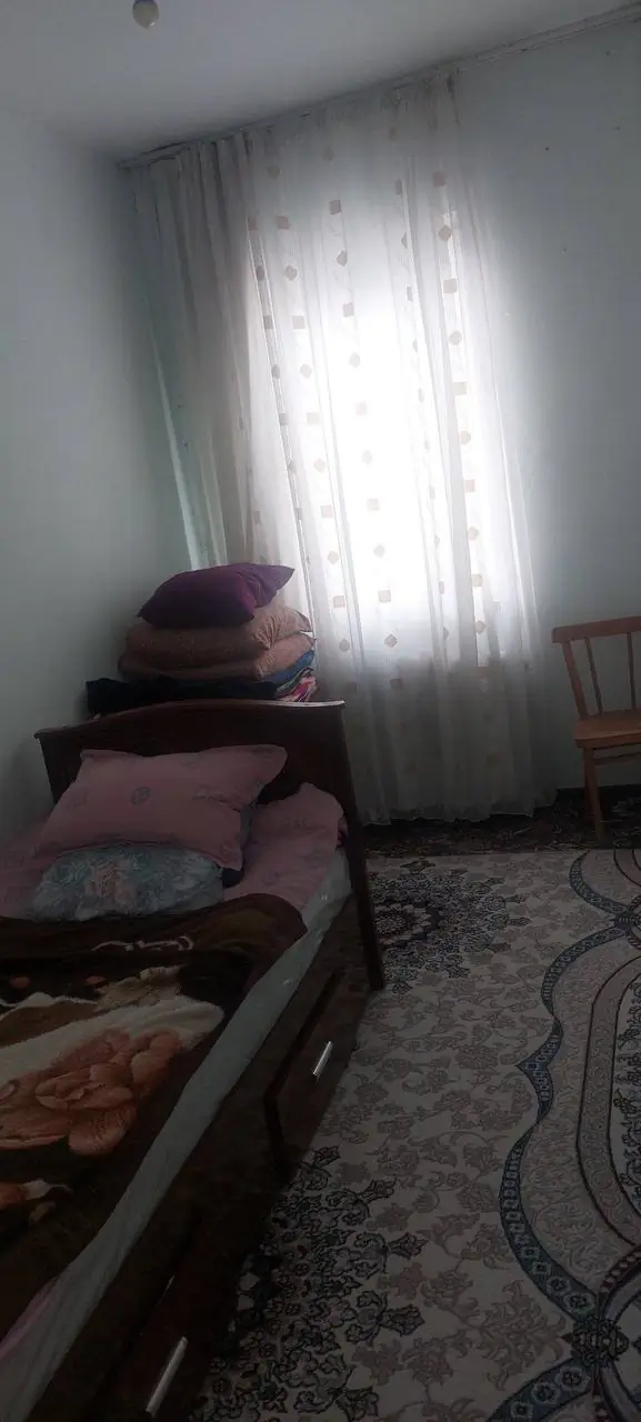 3 xonali kvartira sotiladi − 71 m²