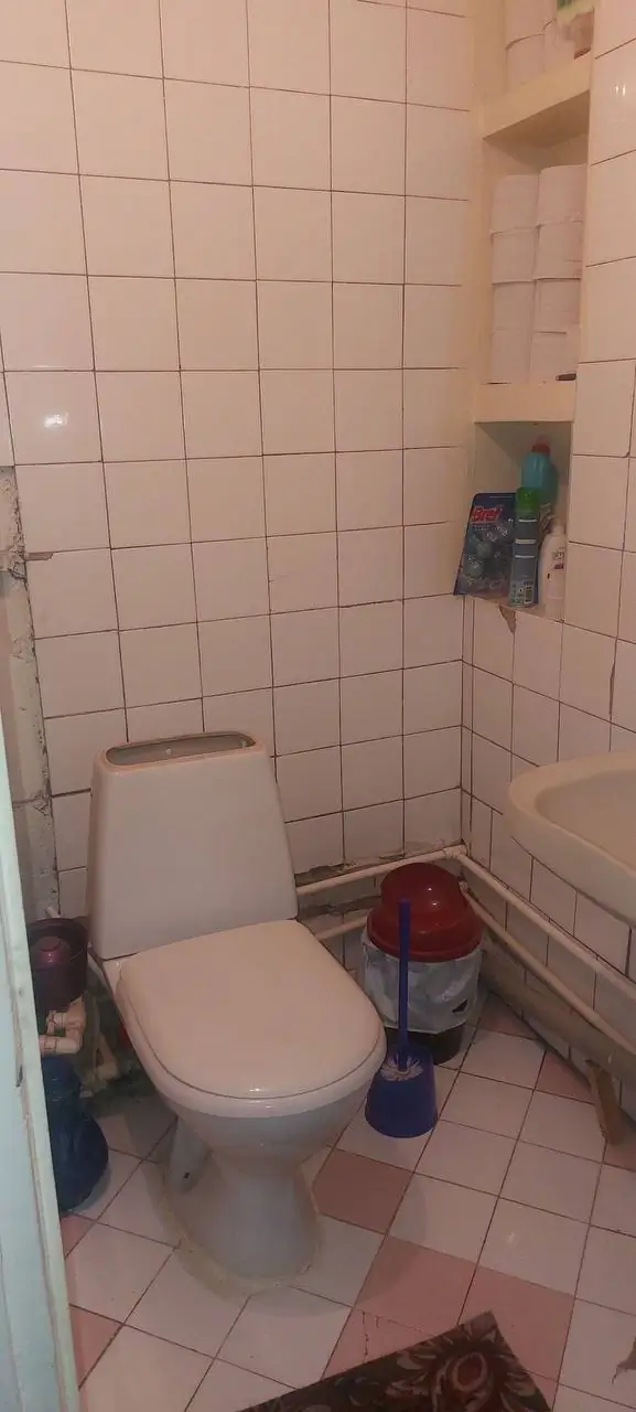 3 xonali kvartira sotiladi − 71 m²