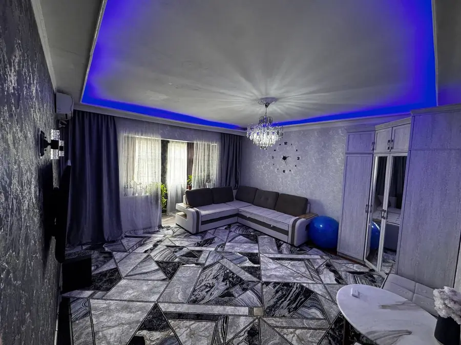 3-комнатная квартира − 72 м², 8/9 этаж