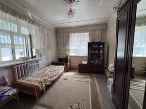 1-этажный дом − 86 м², 4 сот.