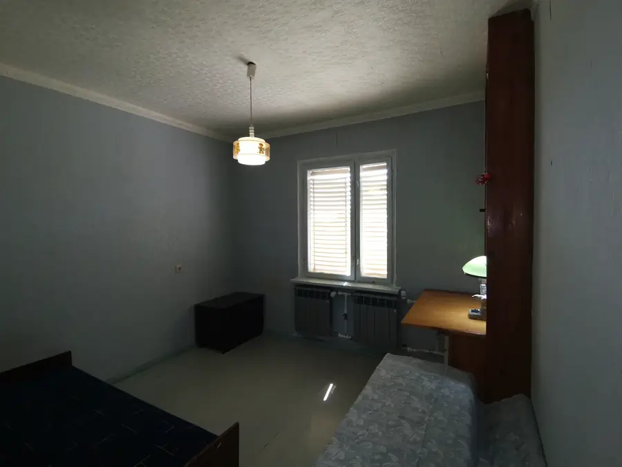 Продается 2-комнатная квартира − 60.4 м²