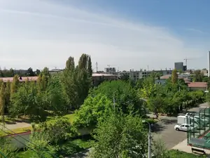 2-комнатная квартира − 60.4 м², 4/9 этаж