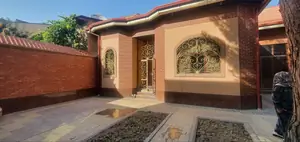 Сдается 1-этажный дом − 150 м²